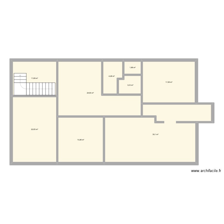 RC1. Plan de 9 pièces et 140 m2