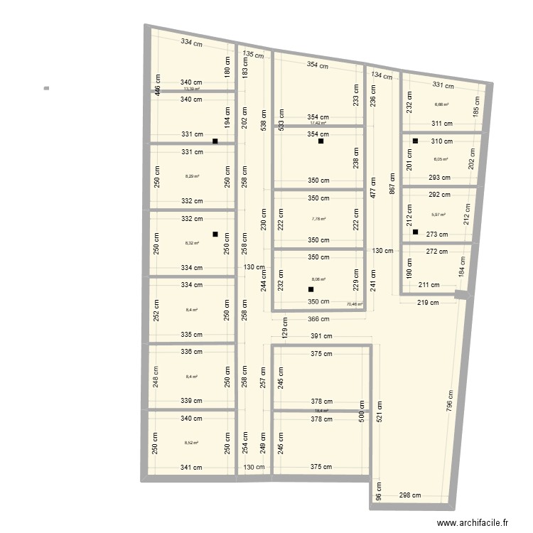 BOX tavier. Plan de 14 pièces et 196 m2
