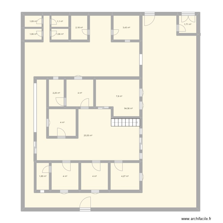 SUNU KEUR. Plan de 17 pièces et 162 m2