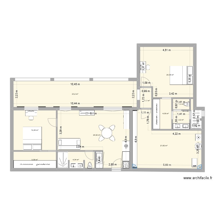 Studio Grasse. Plan de 11 pièces et 121 m2