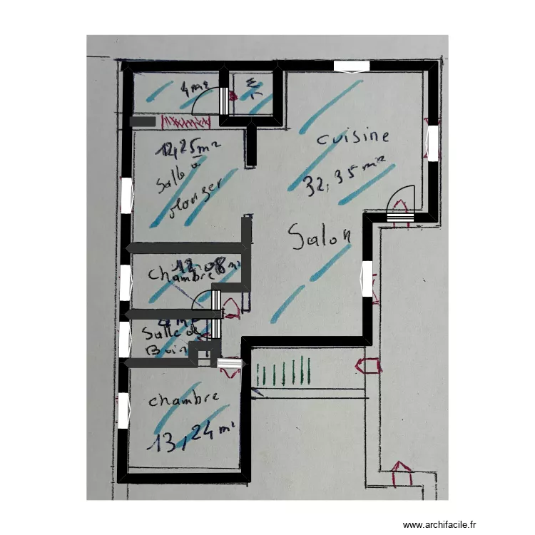 Logement Rdc D&eacute;cines. Plan de 4  et 67 m²