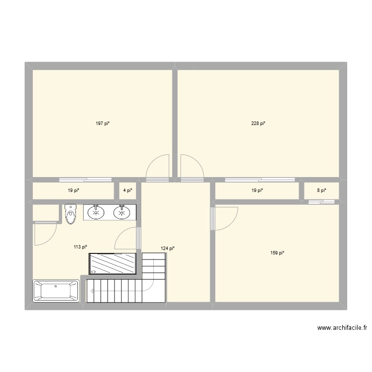 FG-17B. Plan de 9 pièces et 81 m2