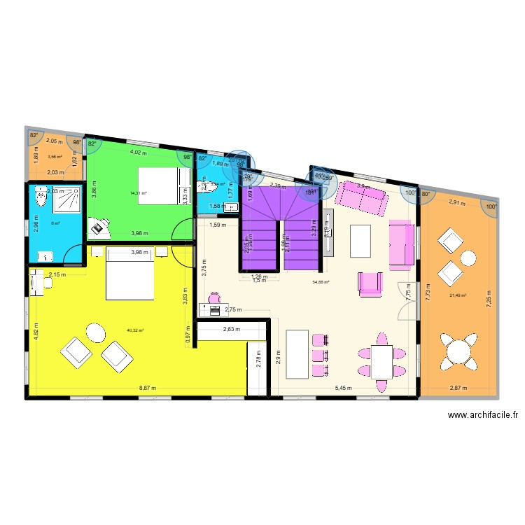 Logoté. Plan de 7 pièces et 144 m2