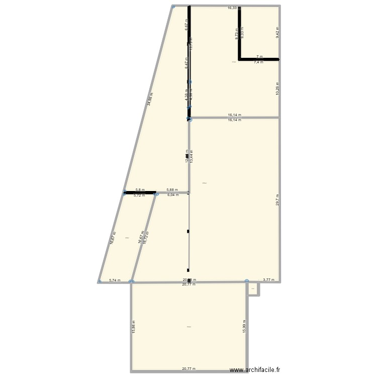VERSION2. Plan de 5 pièces et 1605 m2