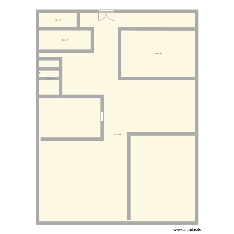 1ze. Plan de 5 pièces et 247 m2