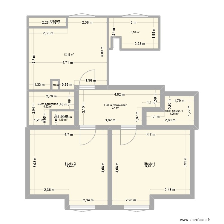 Studios Thyez 2ème étage. Plan de 12 pièces et 258 m2