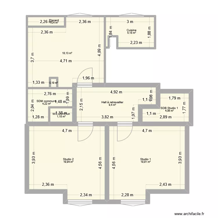 Studios Thyez 2&egrave;me &eacute;tage. Plan de 