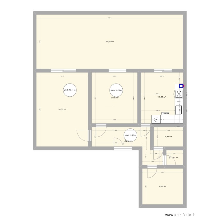 LAVAJRA. Plan de 8 pièces et 126 m2