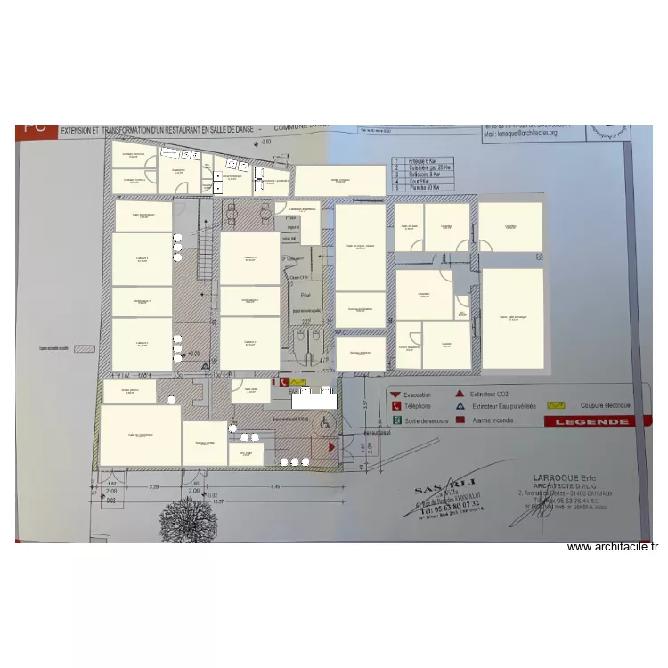 Plan nouveau cabinet. Plan de 32  et 298 m²