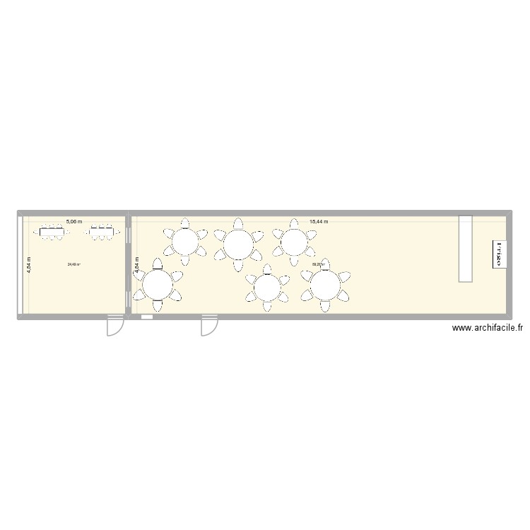 Plan de tables mariage - Tables rondes. Plan de 2 pièces et 114 m2