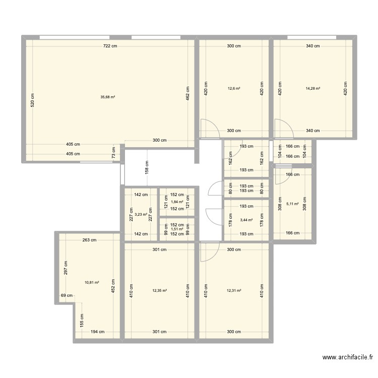 CALUIRE. Plan de 14 pièces et 120 m2