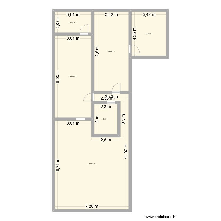 maison bas. Plan de 6 pièces et 148 m2