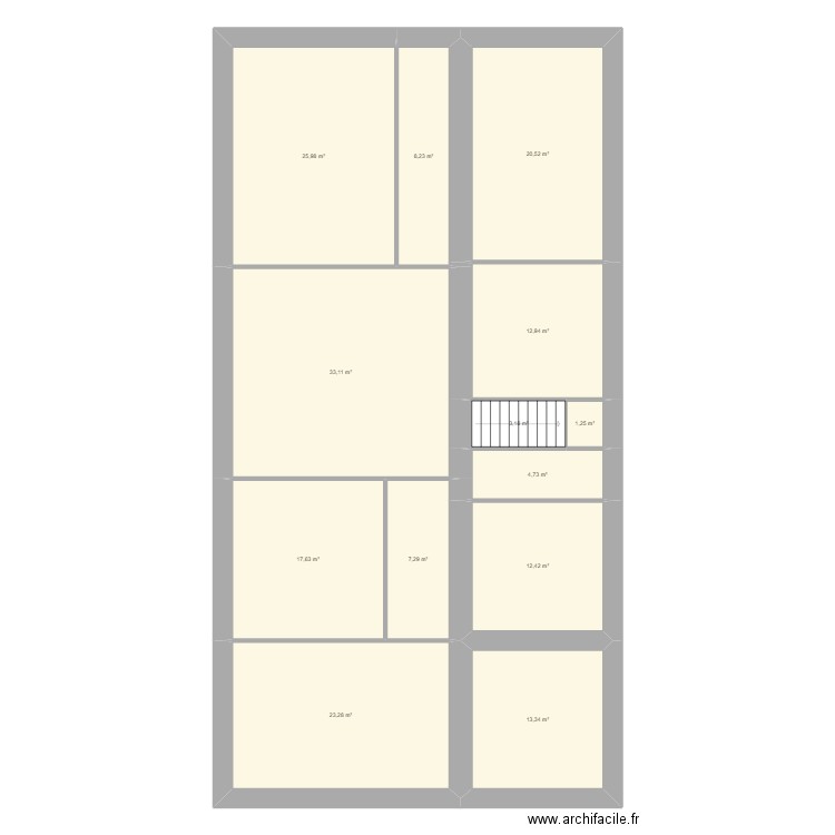 Ballay. Plan de 13 pièces et 184 m2