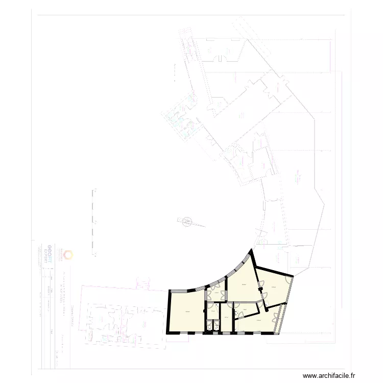 Pamiers. Plan de 15 et 141 m² Pamiers. Plan de 15 et 141 m²