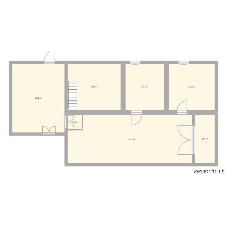 plan vide RDC. Plan de 7 pièces et 150 m2