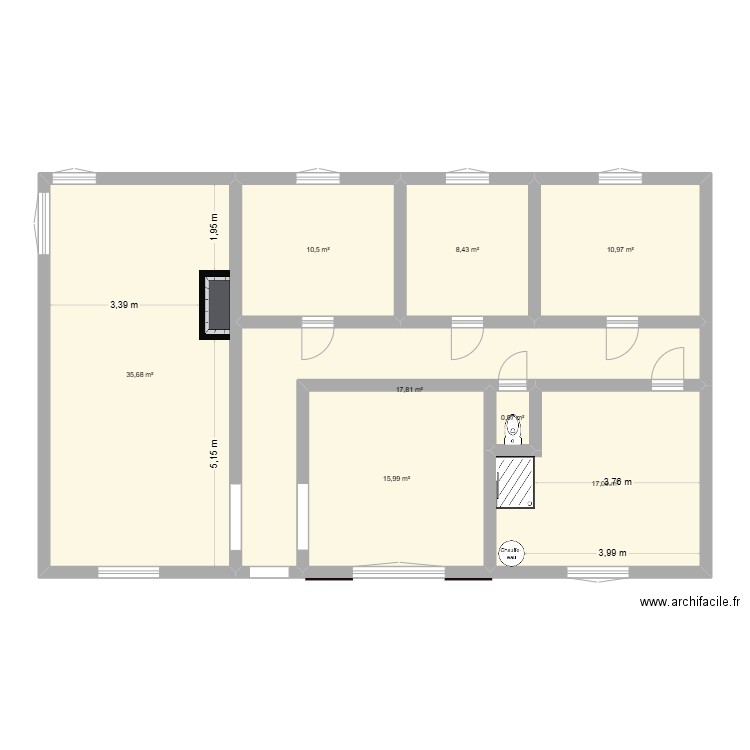 Plan maison. Plan de 8 pièces et 117 m2