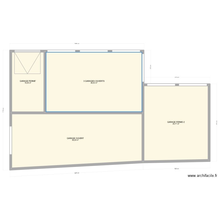 GARAGES. Plan de 4 pièces et 162 m2