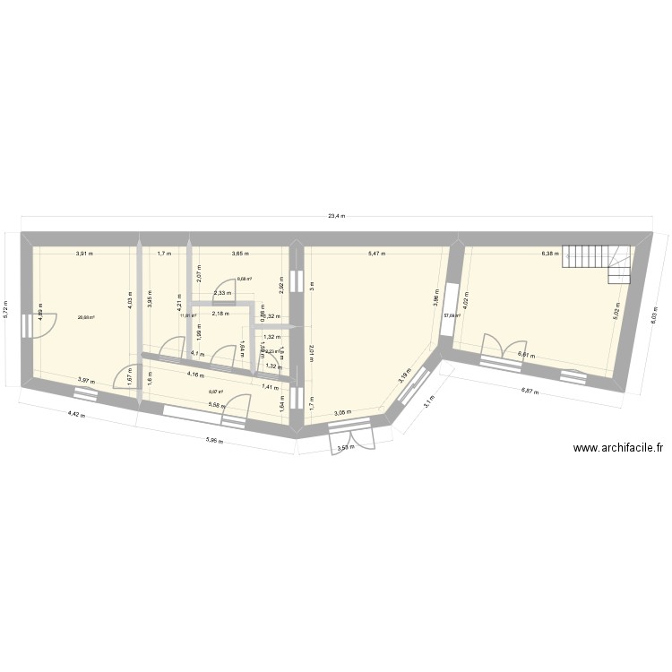Version 9 CPT. Plan de 10 pièces et 158 m2