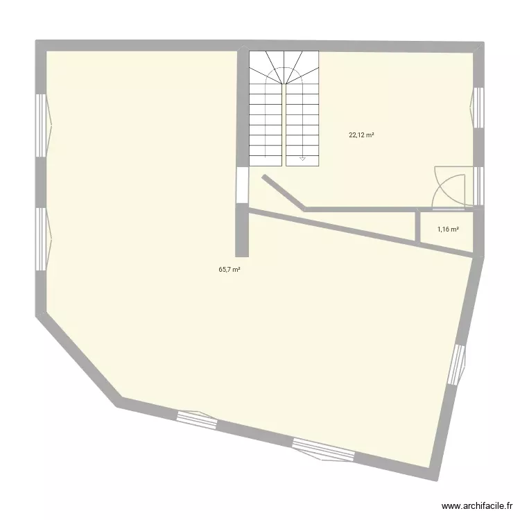 Cave. Plan de 3 Pièces et 89 m²