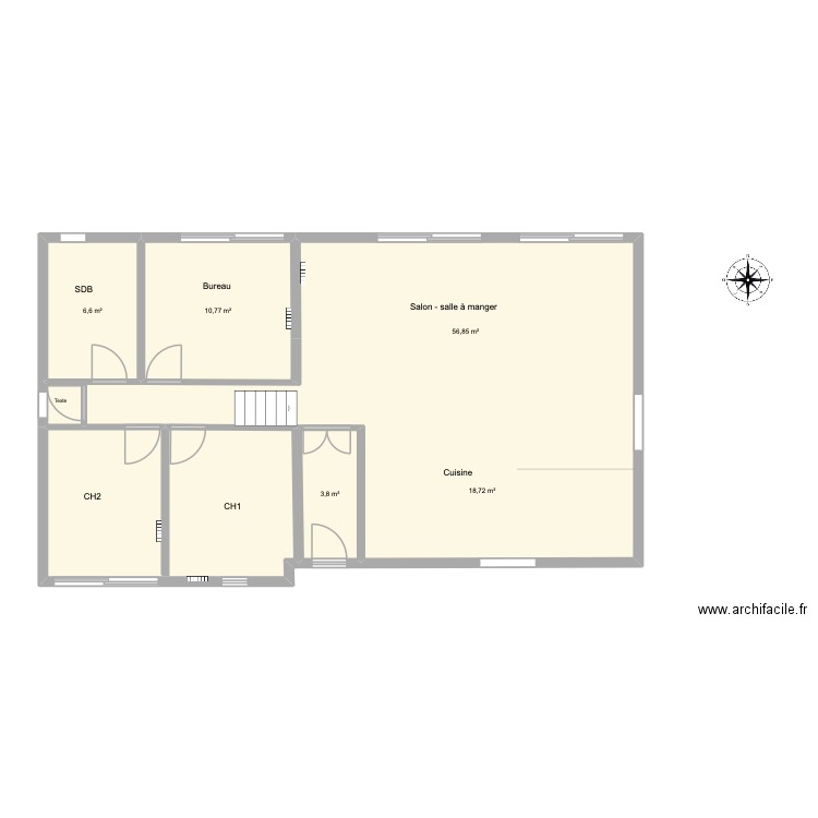 RDC. Plan de 8 pièces et 125 m2