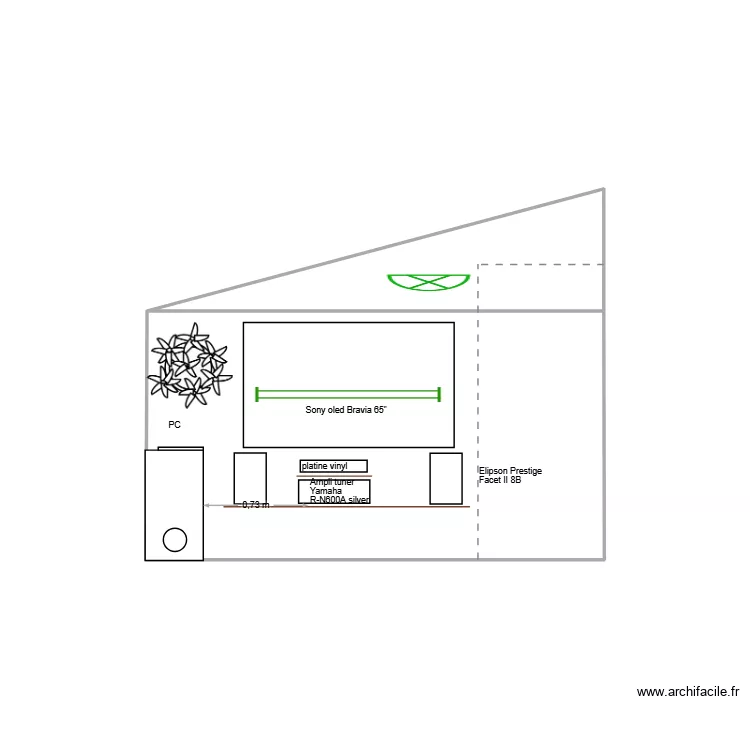Mur cot&eacute; TV avec porte. Plan de 2  et 7 m²
