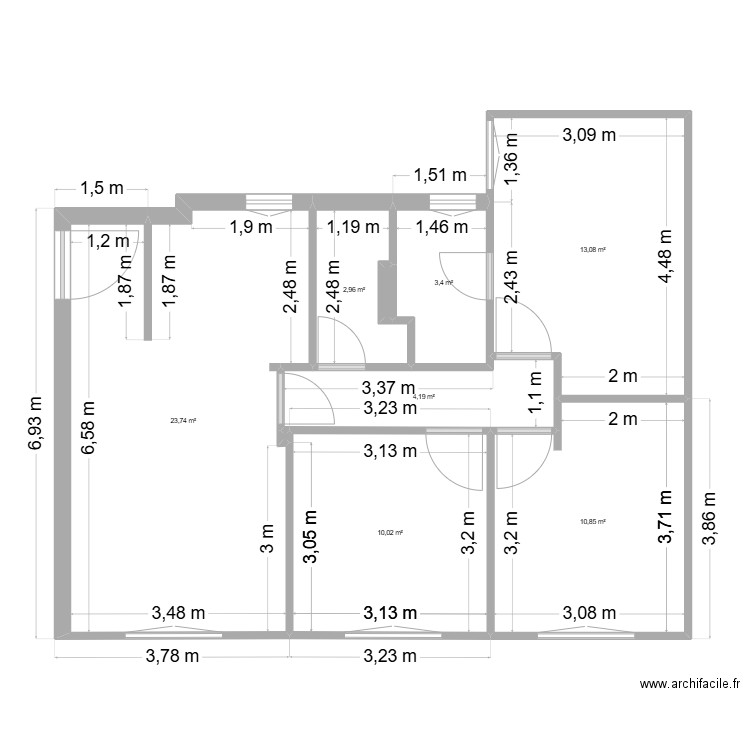 Munguia. Plan de 9 pièces et 68 m2