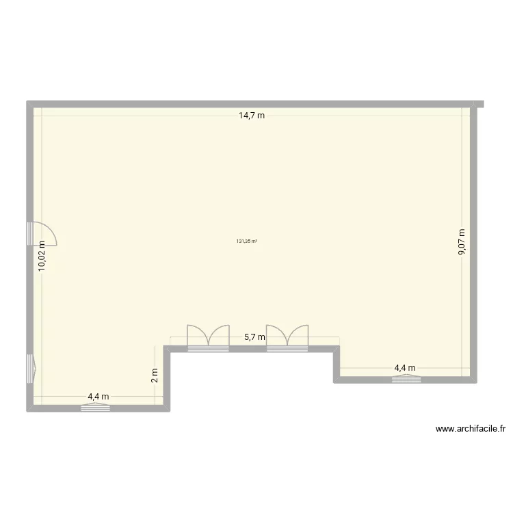 Ade. Plan de 1 et 131 m² Ade. Plan de 1 et 131 m²