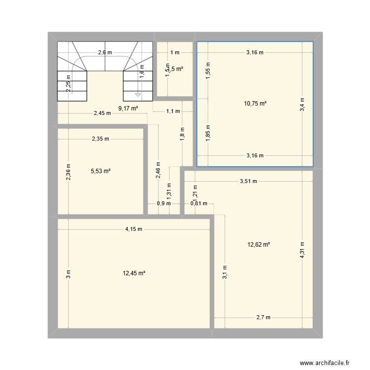 etage. Plan de 6 pièces et 52 m2