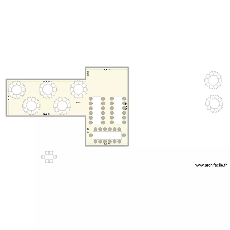 Plan de table. Plan de 1 et 152 m² Plan de table. Plan de 1 et 152 m²