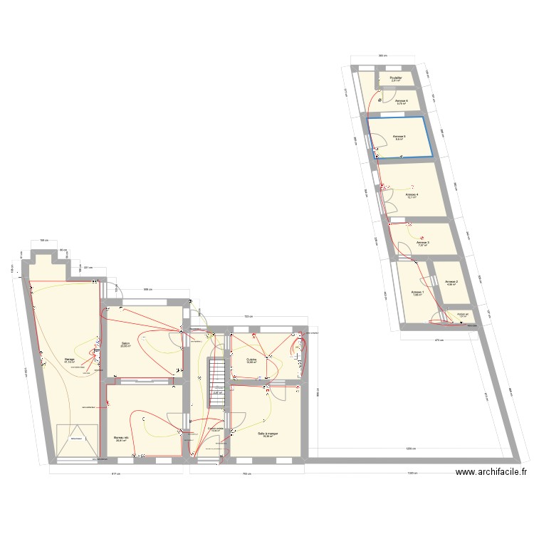 MAISON 1. Plan de 15 pièces et 180 m2