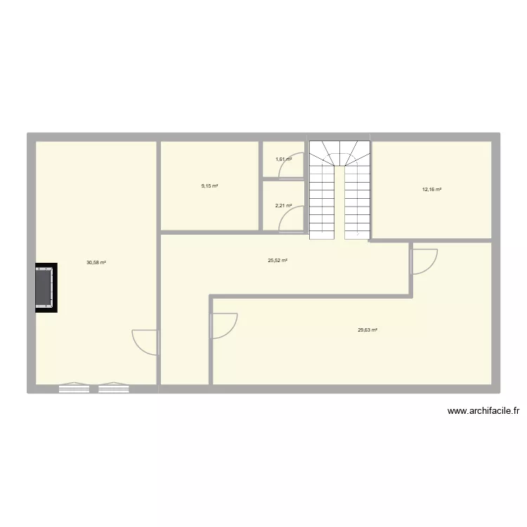 Coutances RDC. Plan de 7 Pièces et 111 m² Coutances RDC. Plan de 7 Pièces et 111 m²