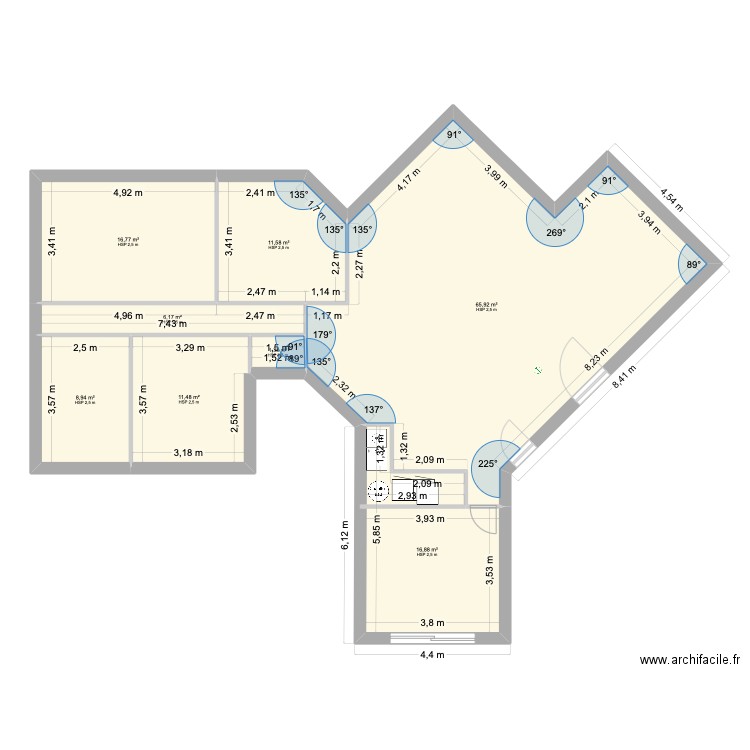 GarageV2. Plan de 8 pièces et 139 m2