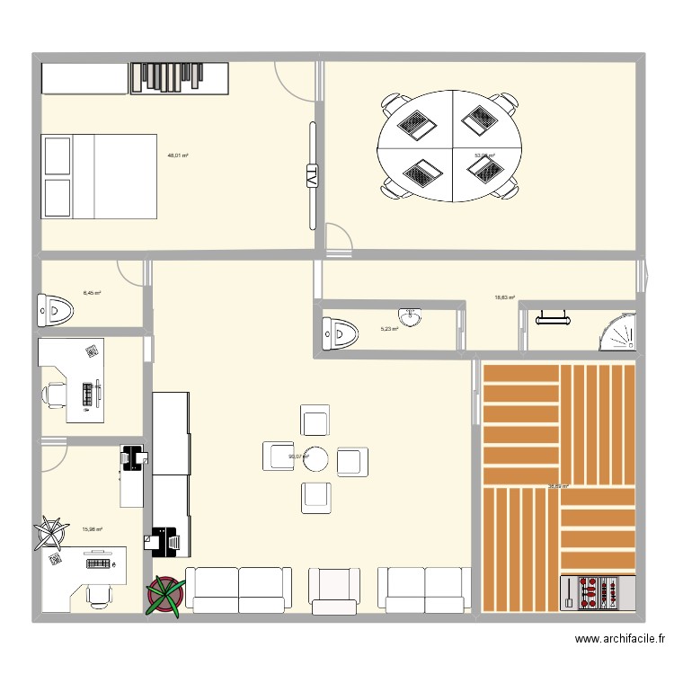 django. Plan de 9 pièces et 284 m2