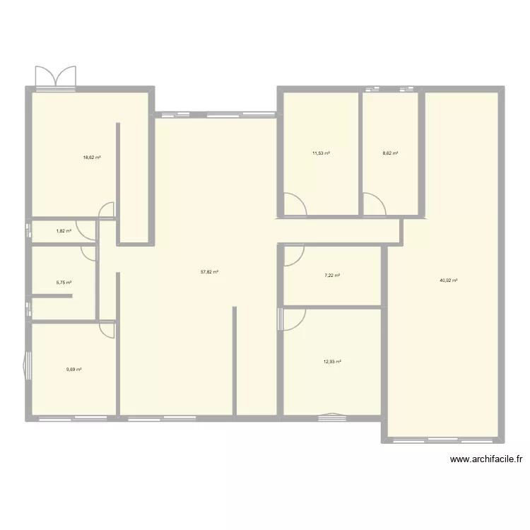 Maison. Plan de 10 et 175 m² Maison. Plan de 10 et 175 m²