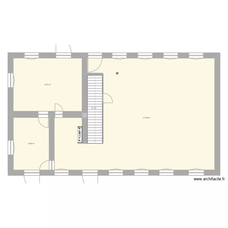 rdc VIDE. Plan de 4  et 189 m²