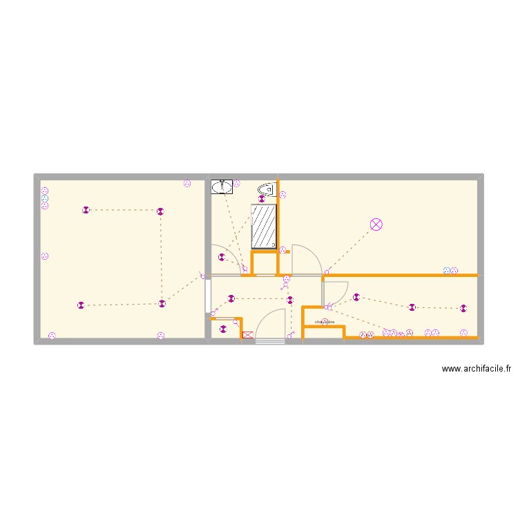 commune. Plan de 8 pièces et 49 m2