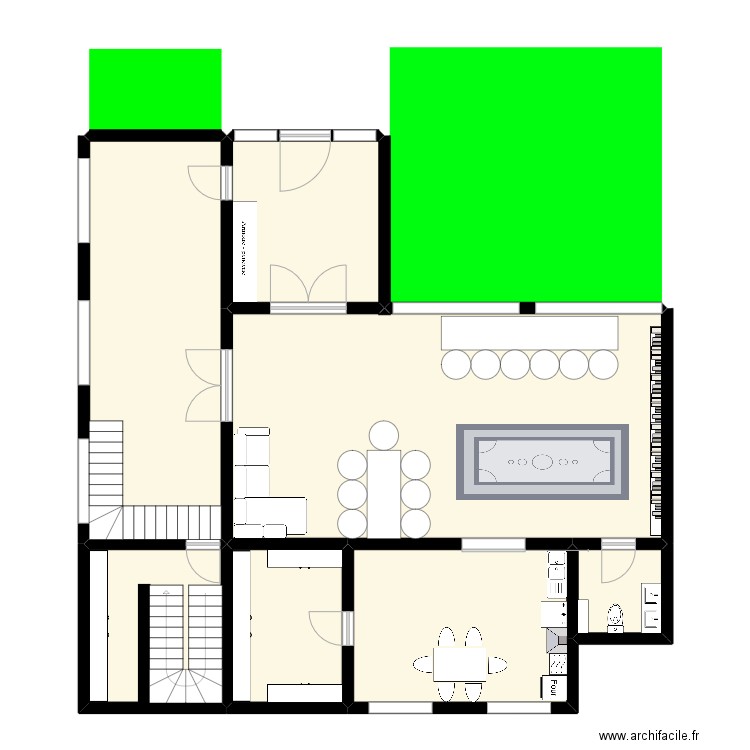 RDC. Plan de 9 pièces et 187 m2