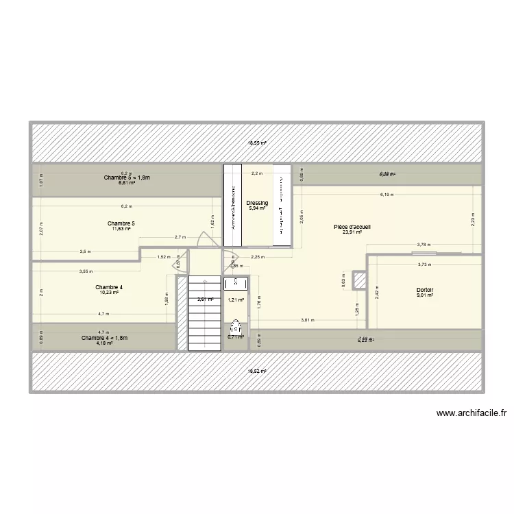 Projet étage Castel. Plan de 16 et 125 m² Projet étage Castel. Plan de 16 et 125 m²