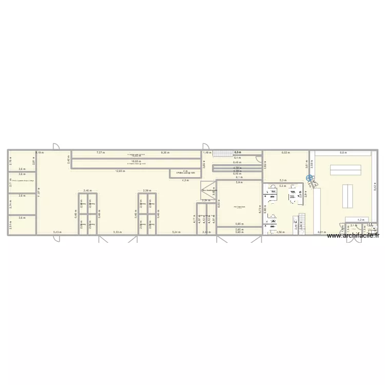 Temp warehouse with shop and offices / 35m x 12m warehouse. Plan de 