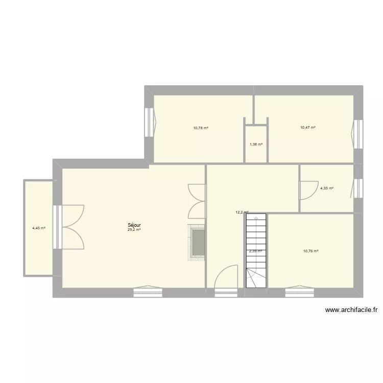 Etang. Plan de 9  et 86 m²