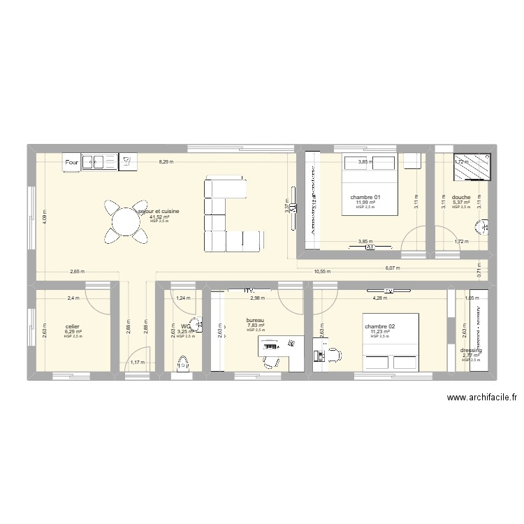 plan 1. Plan de 8 pièces et 90 m2