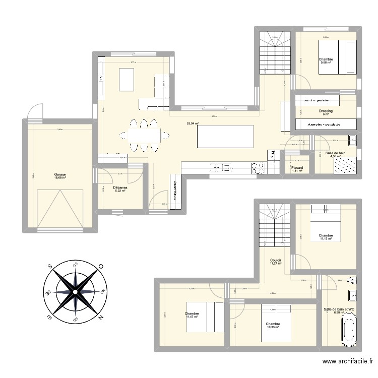 Maison 2. Plan de 12 pièces et 150 m2