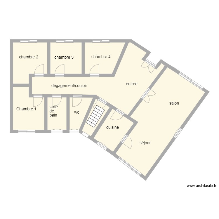 0585. Plan de 16 pièces et 166 m2