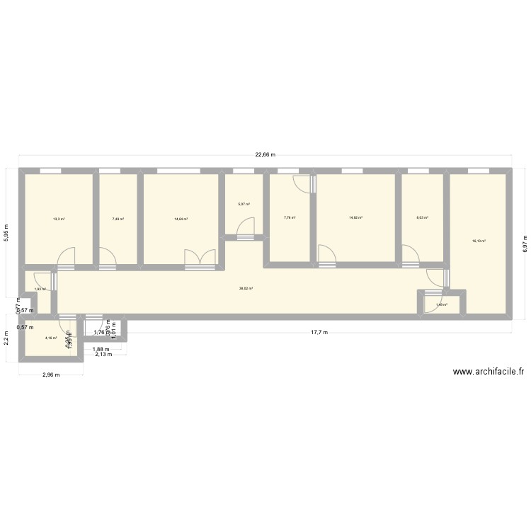 pagode. Plan de 12 pièces et 133 m2