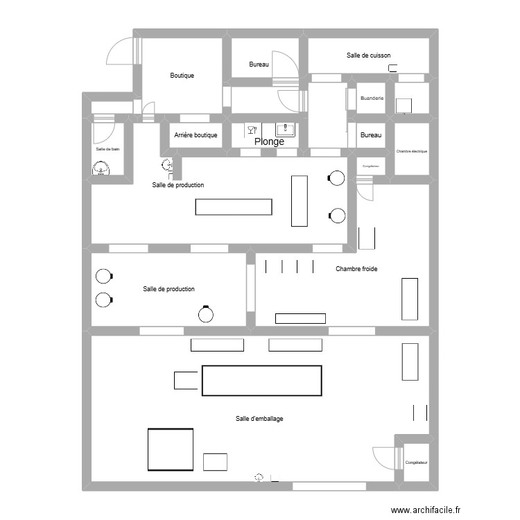 usine. Plan de 18 pièces et 113 m2