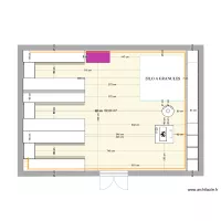 CELINE VILLA240314