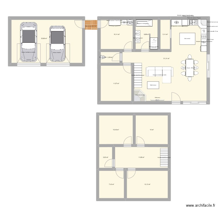Maison avec étage. Plan de 13 pièces et 173 m2