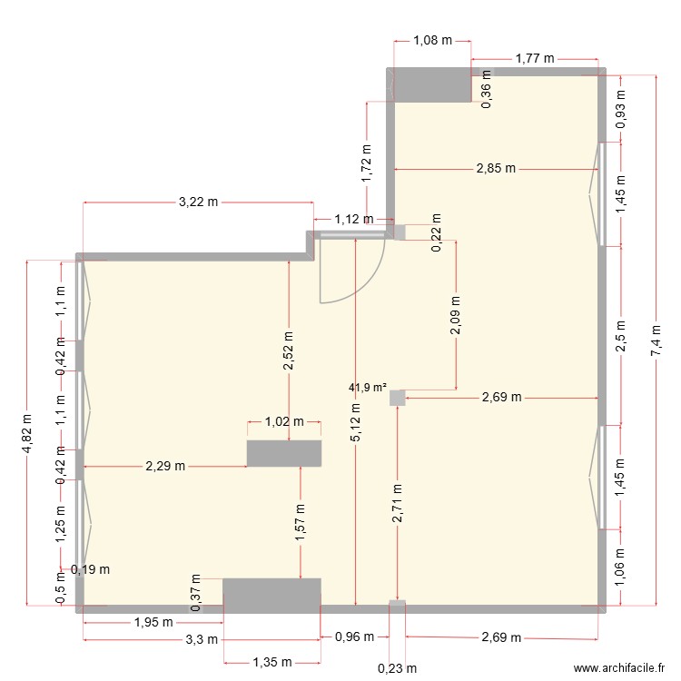 76 St Nicolas - R+4 avec cotes. Plan de 1 pièce et 42 m2