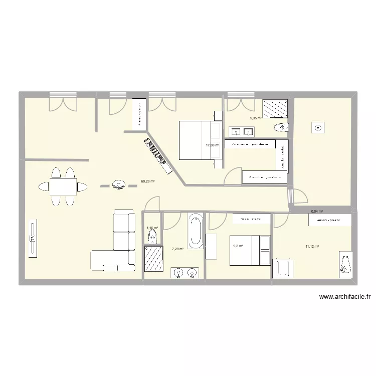 MAISON v1. Plan de 8  et 121 m²