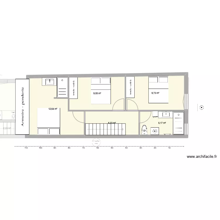 plan avec 3 chambres en haut. Plan de 8  et 102 m²